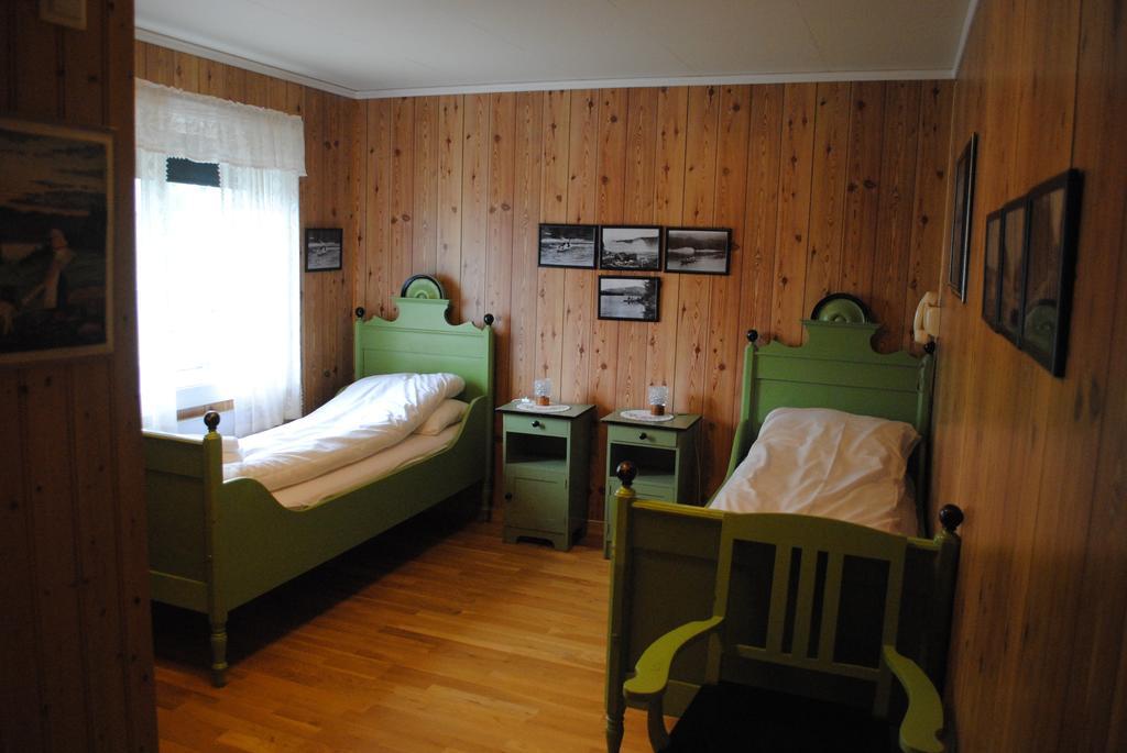 Grong Gard Guesthouse Quarto foto