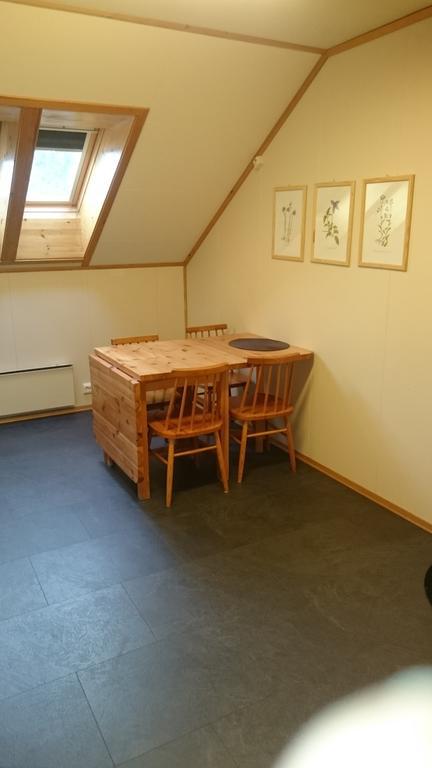 Grong Gard Guesthouse Quarto foto
