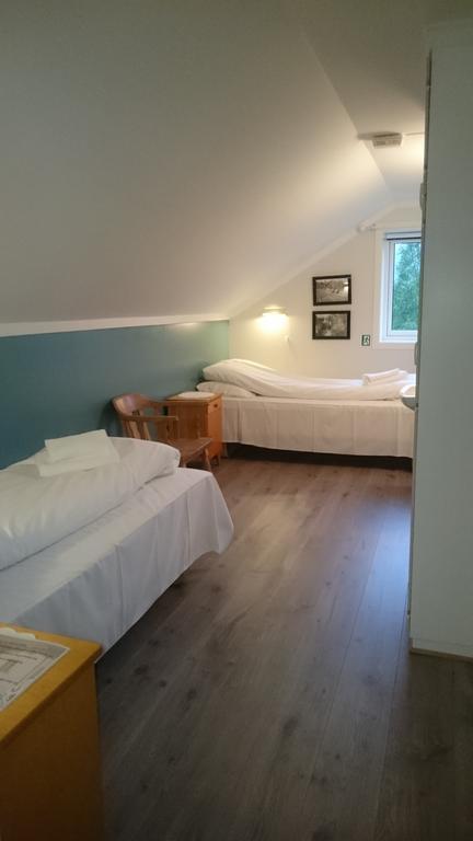 Grong Gard Guesthouse Quarto foto