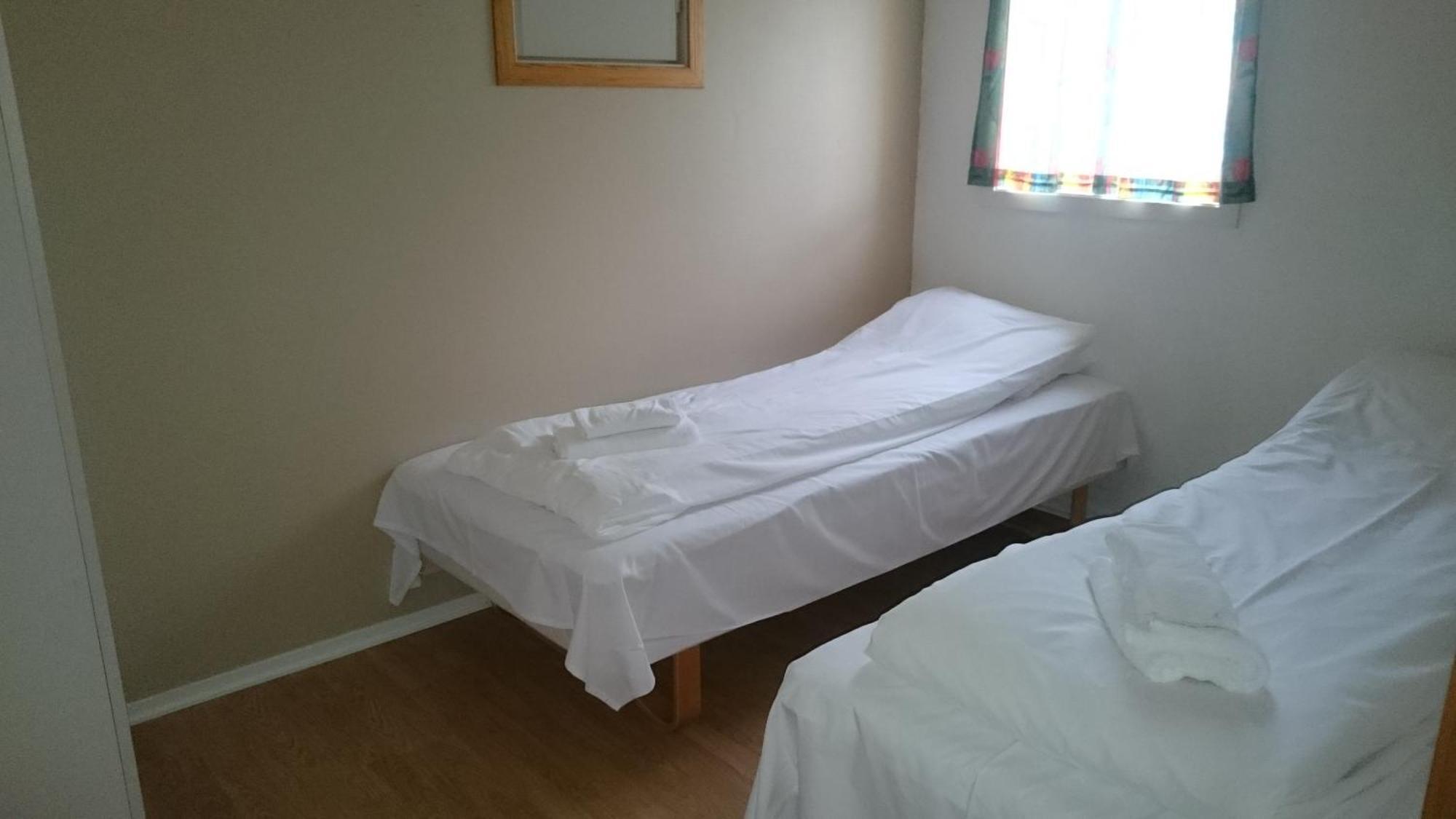 Grong Gard Guesthouse Quarto foto