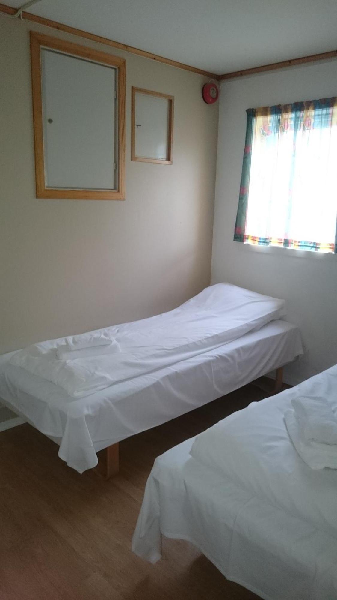 Grong Gard Guesthouse Quarto foto